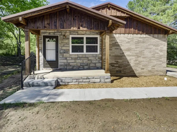 447 W 8th St, Atoka, OK 74525