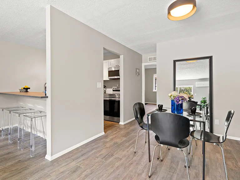 10526 Clifton Blvd #103 — Photo 10