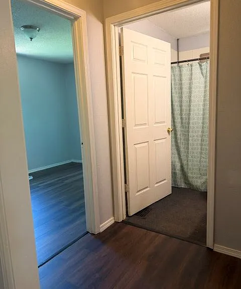 1122 Putnam St — Photo 6