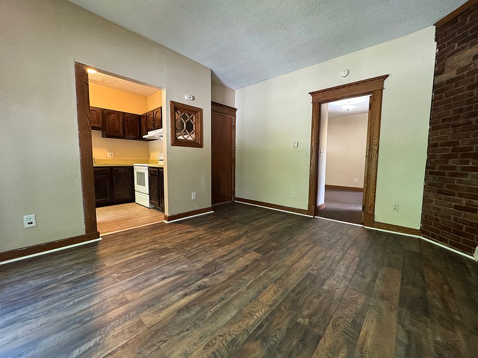 1st image of 407 Wethersfield Ave APT 3