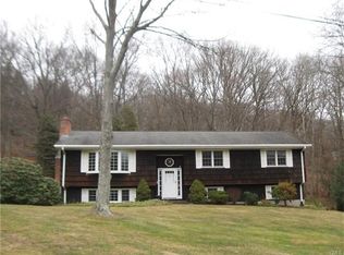 6 Silva Dr, Shelton, CT 06484