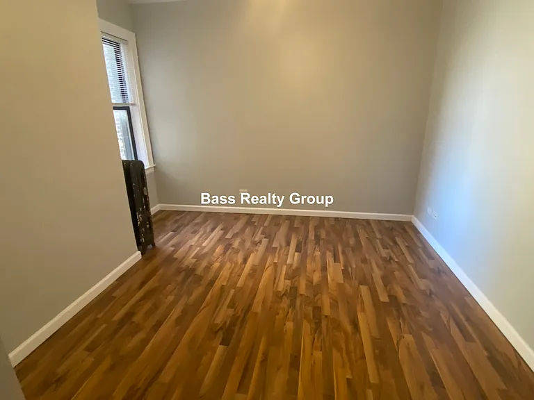 1723 W Estes Ave #210 — Photo 5