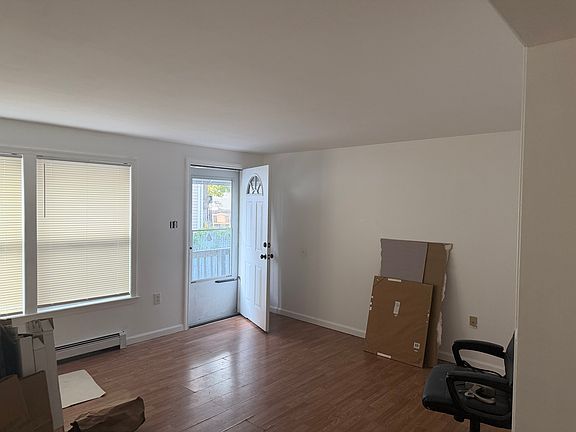 5th image of 180 Linwood Ave #1