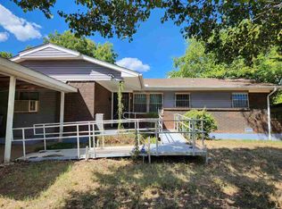 711 SW Ranch Oak Blvd, Lawton, OK 73501