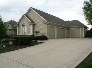 8917 Dune Creek Cv, Fort Wayne, IN 46835