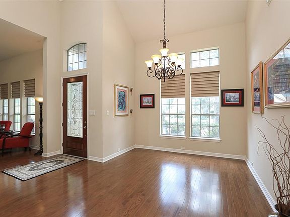 The formal dining is the to left of the front door. This is an open room that allows space for large furniture.