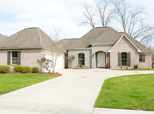 14046 Pecan Ridge Dr, Gonzales, LA 70737