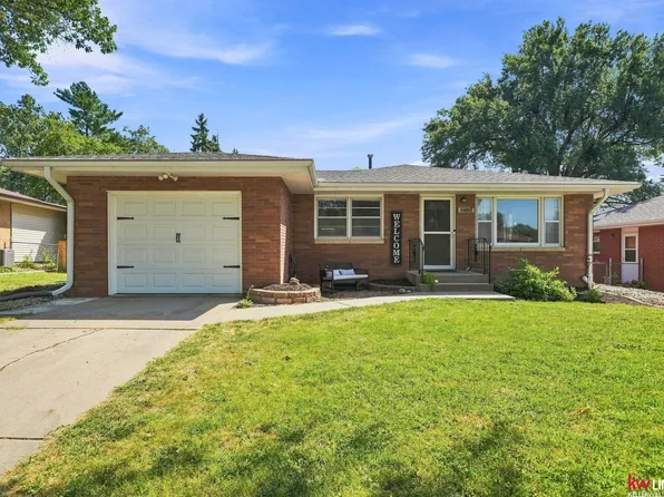 4450 S 44th St, Lincoln, NE 68516