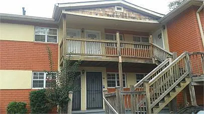 693 Dalvigney Street Northwest — Photo 3