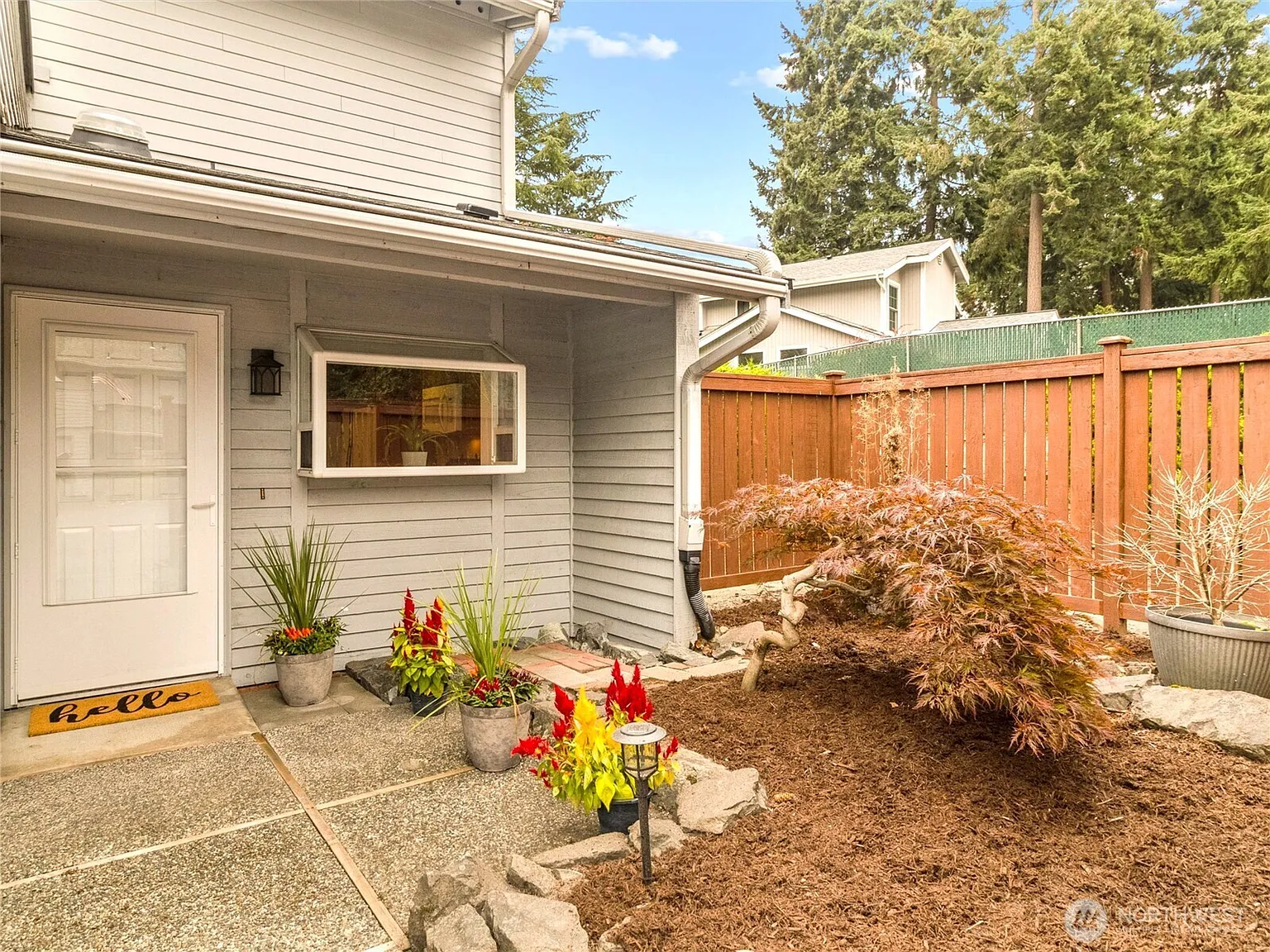 5533 Bridgeport Way W #D photo 1