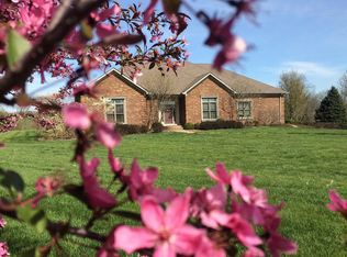 100 Sea Otter Cir, Midway, KY 40347