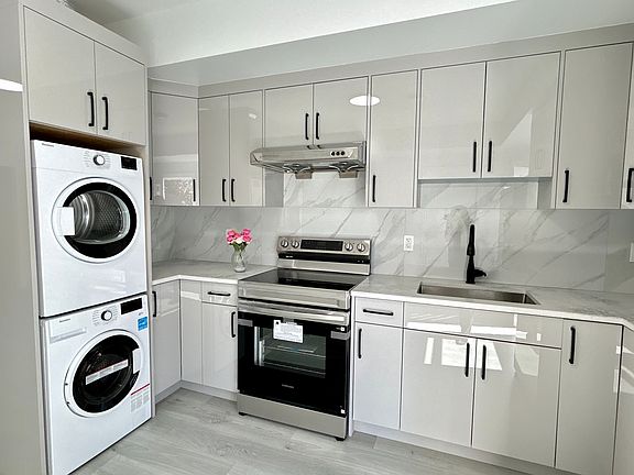 4th image of 47090 Macfarlane Pl