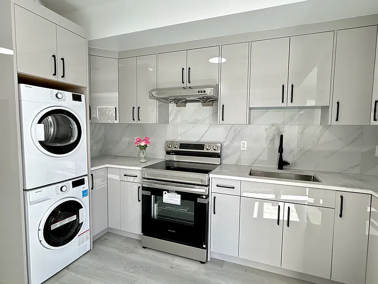 47090 Macfarlane Pl — Photo 4