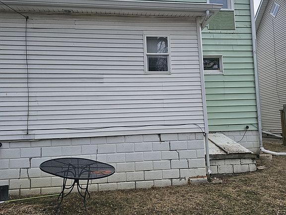 2nd image of 1115 14th St