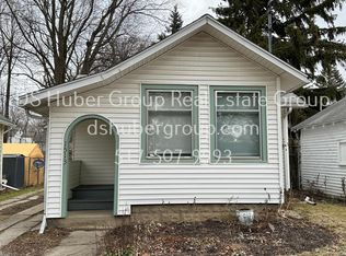 1513 Elizabeth St, Lansing, MI 48912