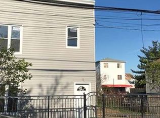 903 Pine St, Brooklyn, NY 11208
