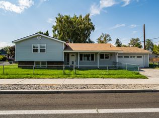 1012 SW Black Butte Blvd, Redmond, OR 97756