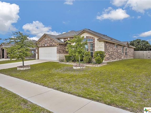 2nd image of 9302 Cricket Dr