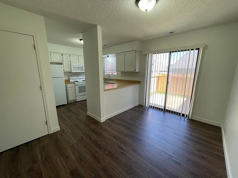 2406 Alabama St #2B — Photo 7