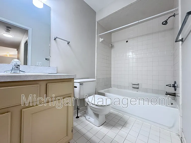 173 Algansee Dr — Photo 24
