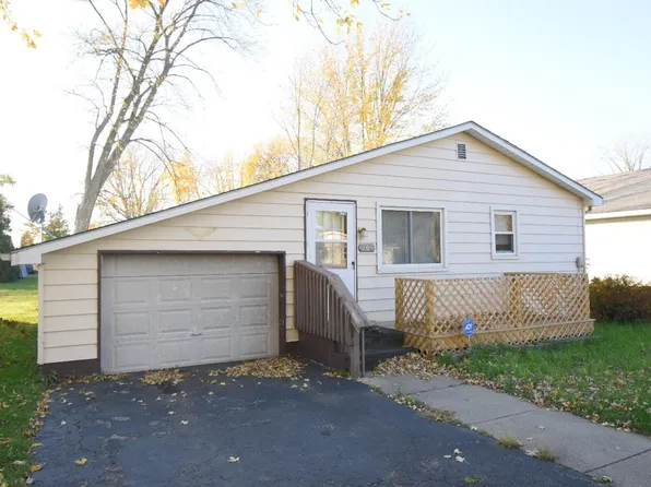 204 N 9th St, Rensselaer, IN 47978