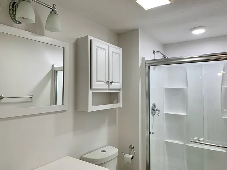 5925 Walnut St #4 — Photo 15