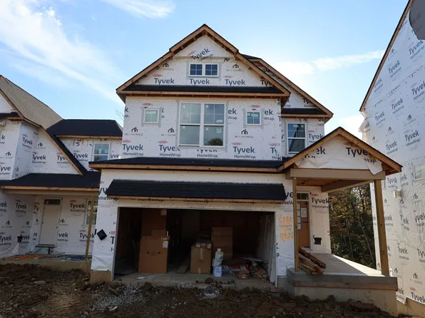 5755 Chesapeake Trl, Green Township, OH 45248