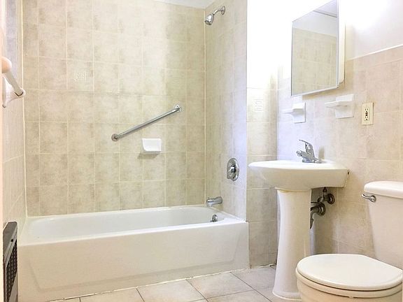 4th image of 1753 Sterling Pl APT 4B