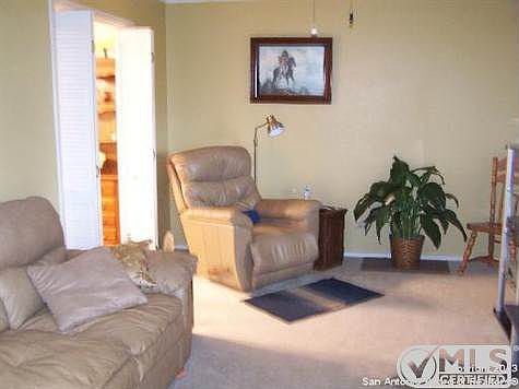 5th image of 5801 Deer Lake Dr