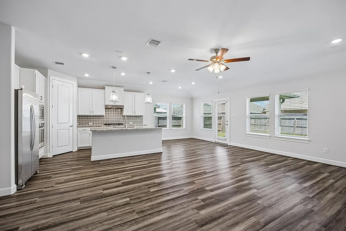 Building Photo - 2128 Elrington Willow Ln
