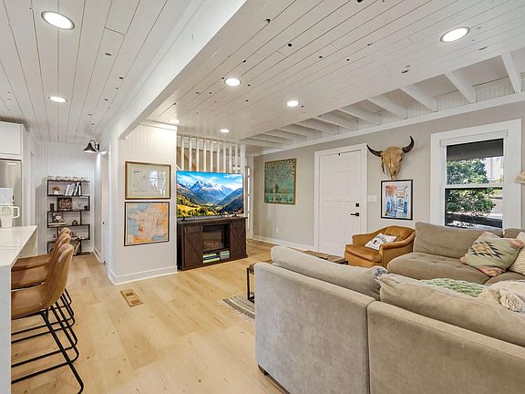 4th image of 2605 Tyrone Ln