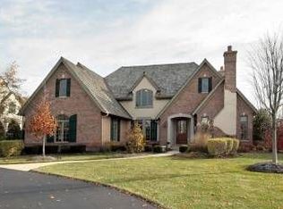 1061 Olmsted Dr, Lake Forest, IL 60045