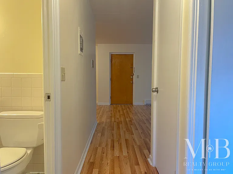 96 Sutherland Rd #12 — Photo 16
