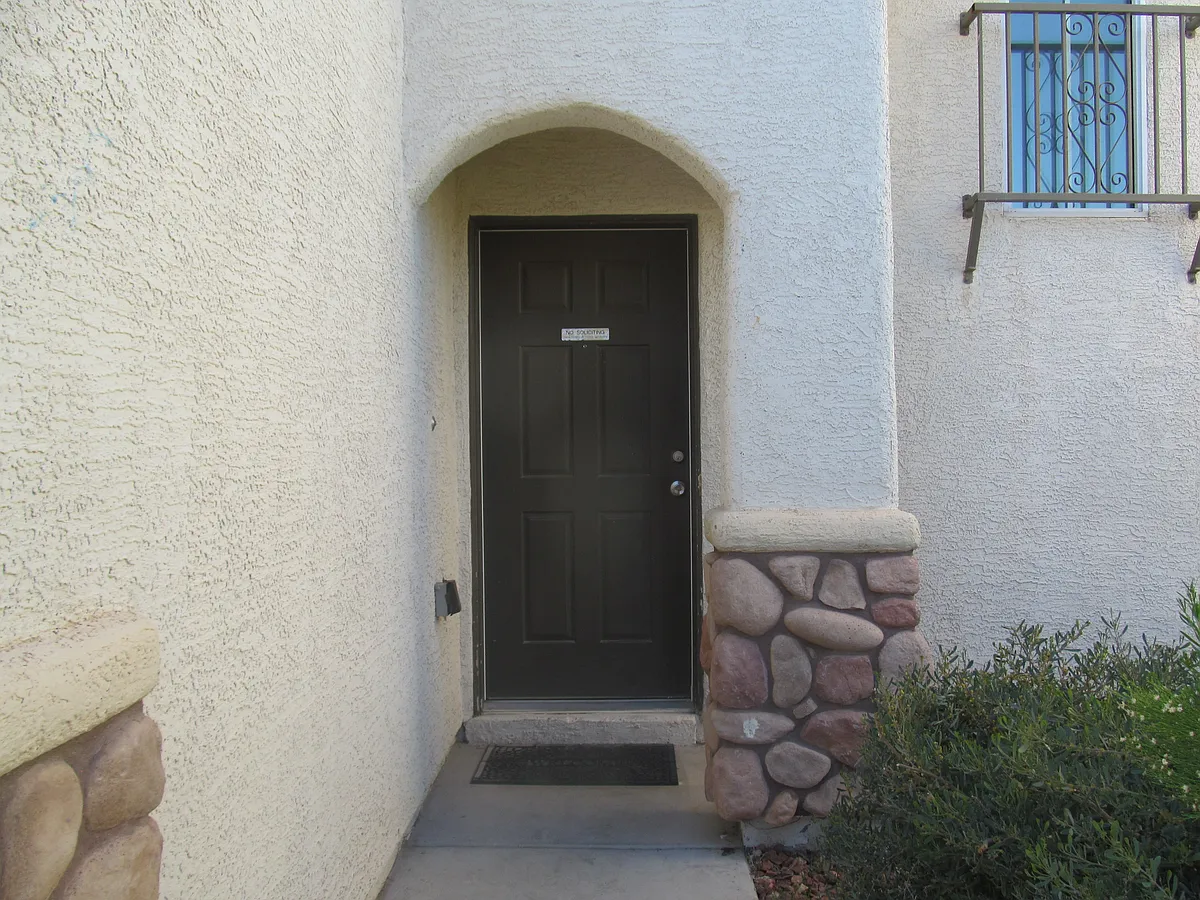 Building Photo - 9998 Tittleton Ave