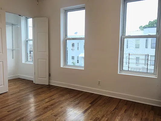 Rented by Rapid Realty Sunset Park Inc | media 10