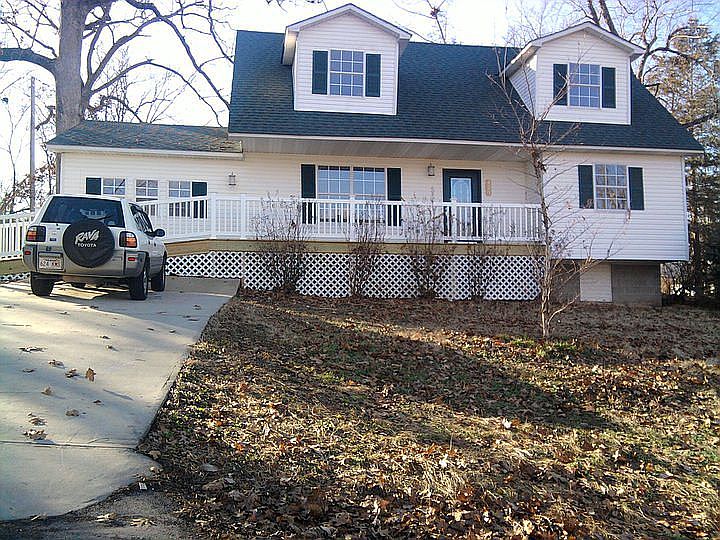 424 N. College St. Yellville