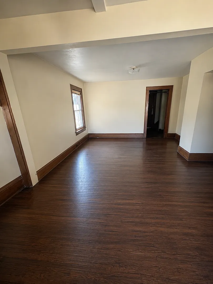 1017 Vine St Kent Oh 44240 Rm6 .Mm .T2 — Photo 4