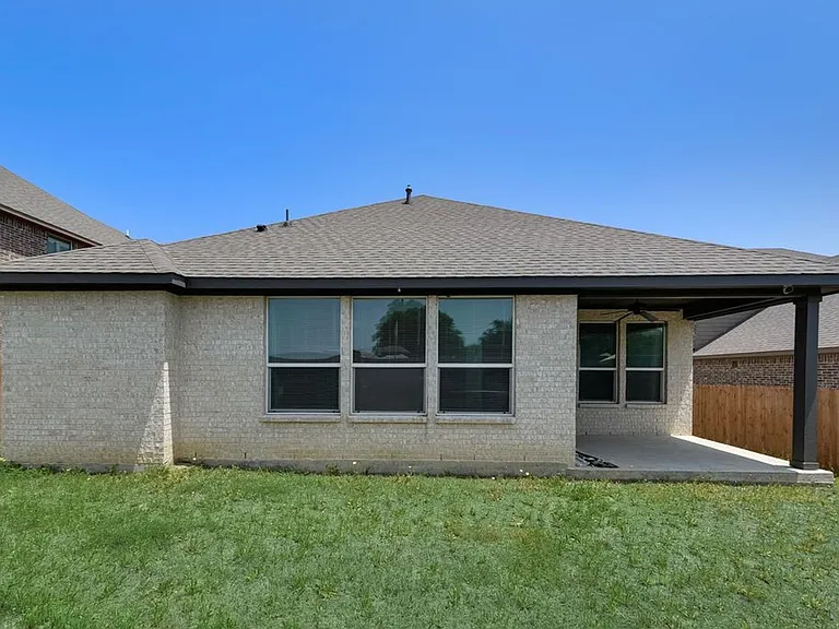 1819 Michael Dr — Photo 28
