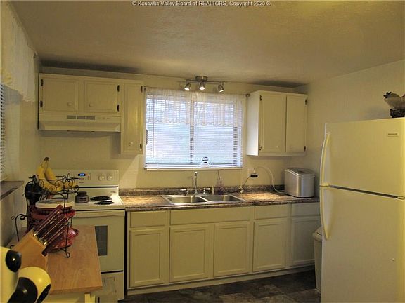 3rd image of 5413 Kendall Dr
