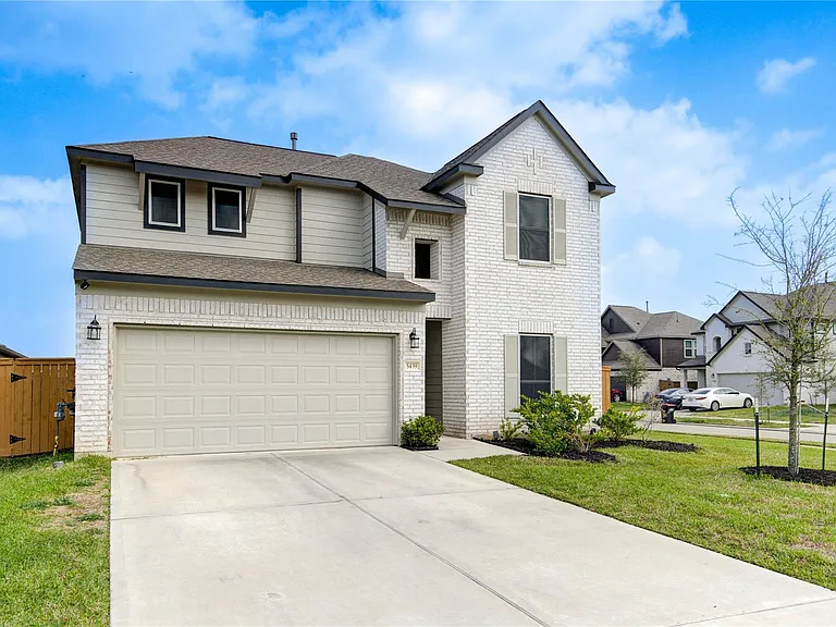 5439 Rustic Ruby Dr — Photo 2