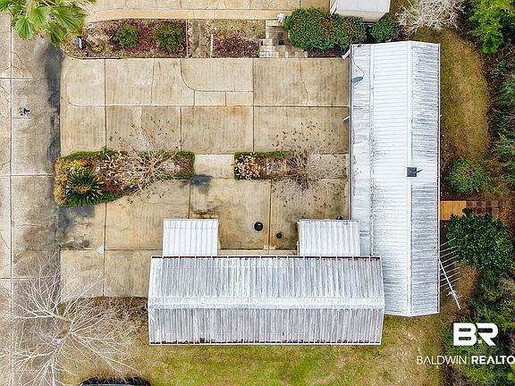 3rd image of 4211 Azalea St