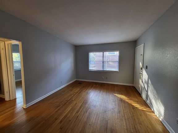 3rd image of 2648 Dellwood Ave APT 4