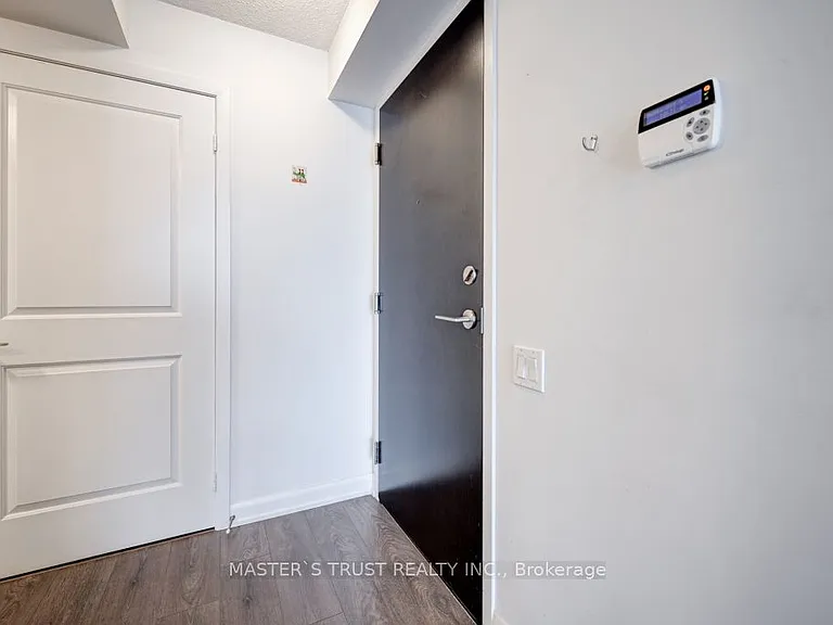 5162 Yonge St #815 — Photo 12