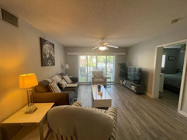 2131 SE 10th Ave #1112