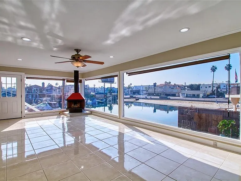 16864 Bayview Dr #3 — Photo 3
