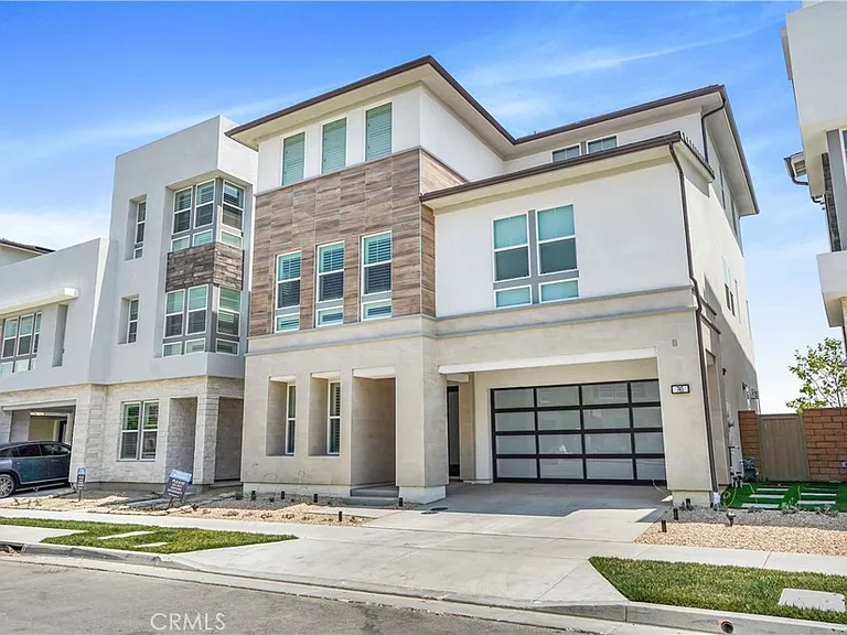745 Aldea Dr — Photo 35