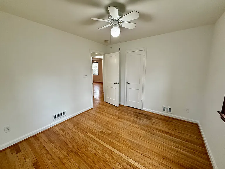 2909 Collins Ave — Photo 14