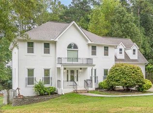 5960 Henley Dr, Powder Springs, GA