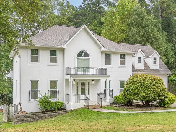 5960 Henley Dr, Powder Springs, GA 30127