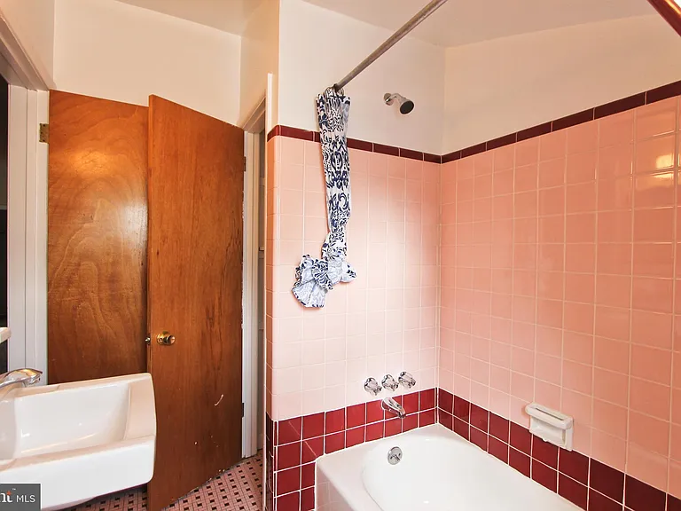 7174 Germantown Ave #6 — Photo 21